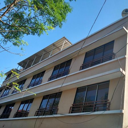 Chinchani Hotel Rajendra מראה חיצוני תמונה